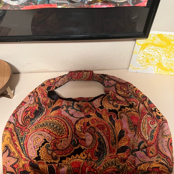 Super Cool Hobo Style fabric purse - Picture 11 of 13